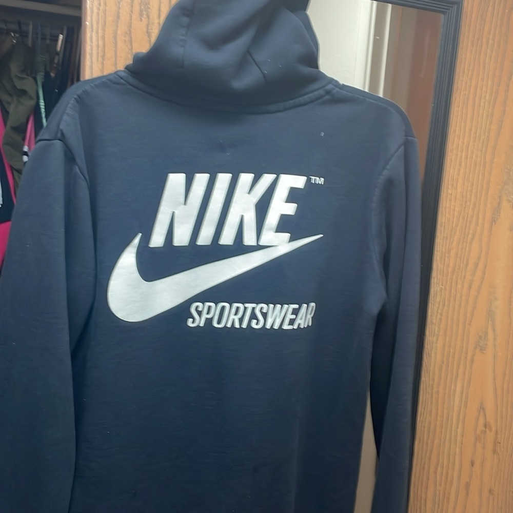 Nike Jacket - Picture 3 of 5
